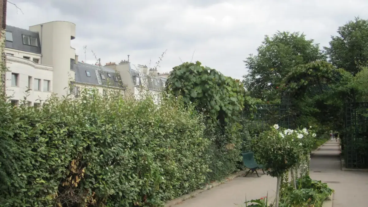 Old railway line, now Promenade plantée