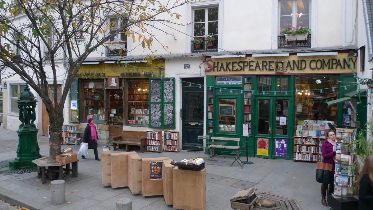 Shakespeare and Company Book Store in Paris